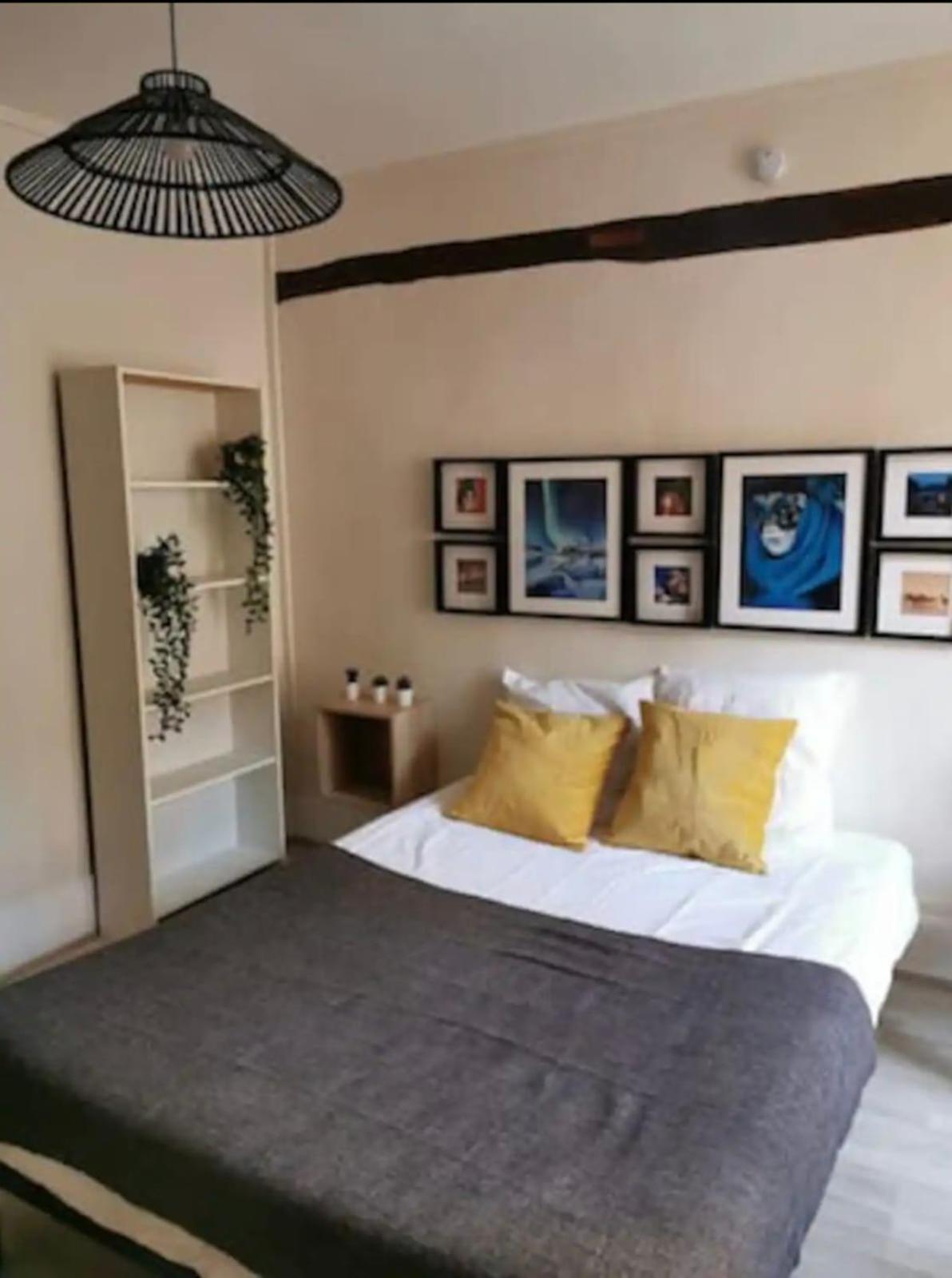 Duplex Charm Fontainebleau Apartment Bagian luar foto